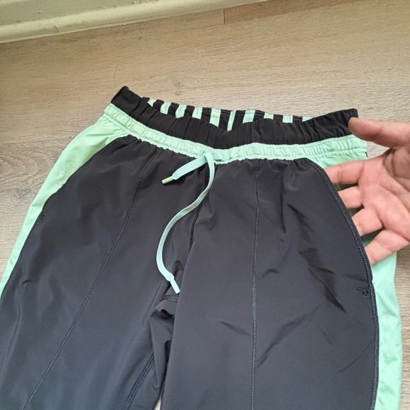 Lululemon Athletica Run Bandit Black and Mint Track Pants - Picture 6 of 14